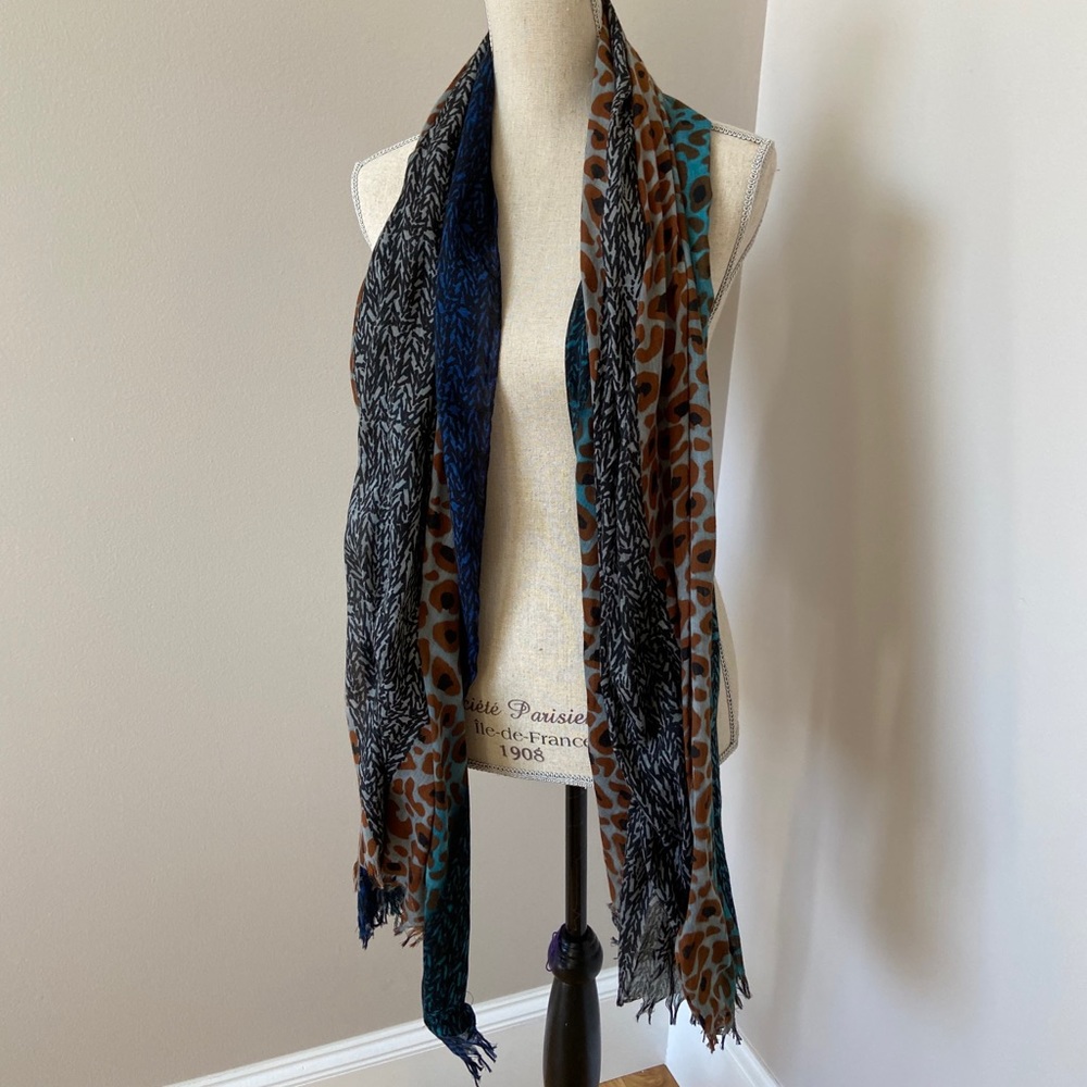 Blanket Scarf / Wrap / Sarong - Picture 2 of 5